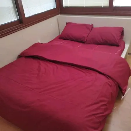 아파트 Duplex Flat With Terrace, In The Center. *