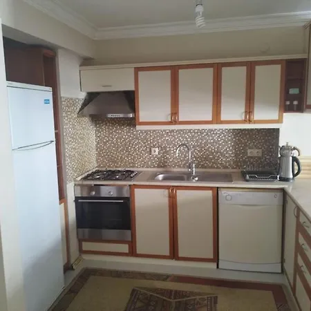 아파트 Duplex Flat With Terrace, In The Center. *